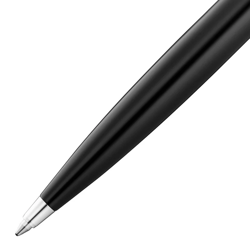 Ein eleganter schwarzer Kugelschreiber mit spitz zulaufendem Design und einer silbernen Spitze.
