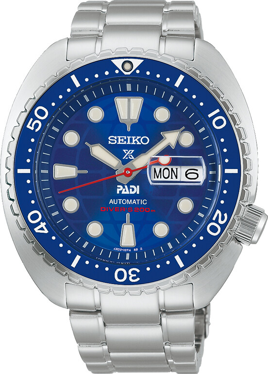 Die Seiko Prospex Pady Anniversary Limited Edition ist eine markante Taucheruhr mit einem tiefblauen, strukturierten Zifferblatt und einem silbernen Armband.