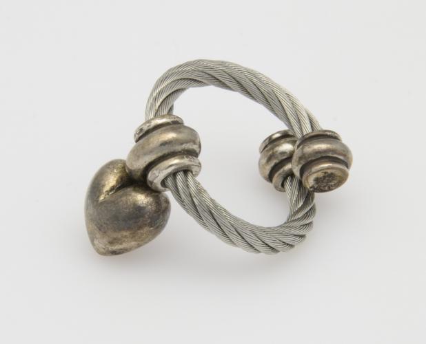 Charriol-Ring 925/Stahl mit Herzanhänger